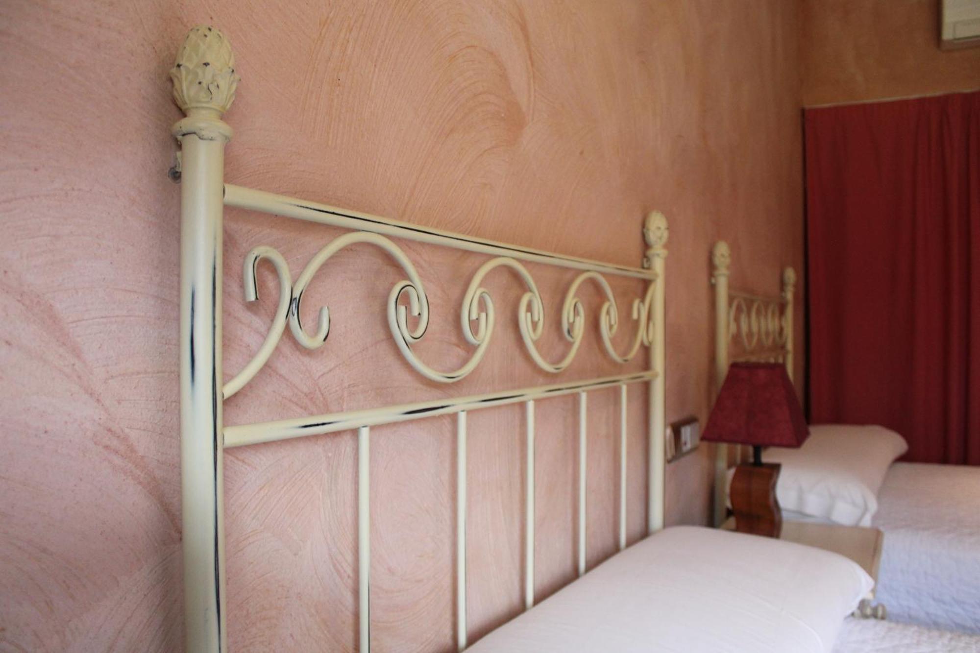Hotel Rural Carlos I Garganta la Olla Luaran gambar