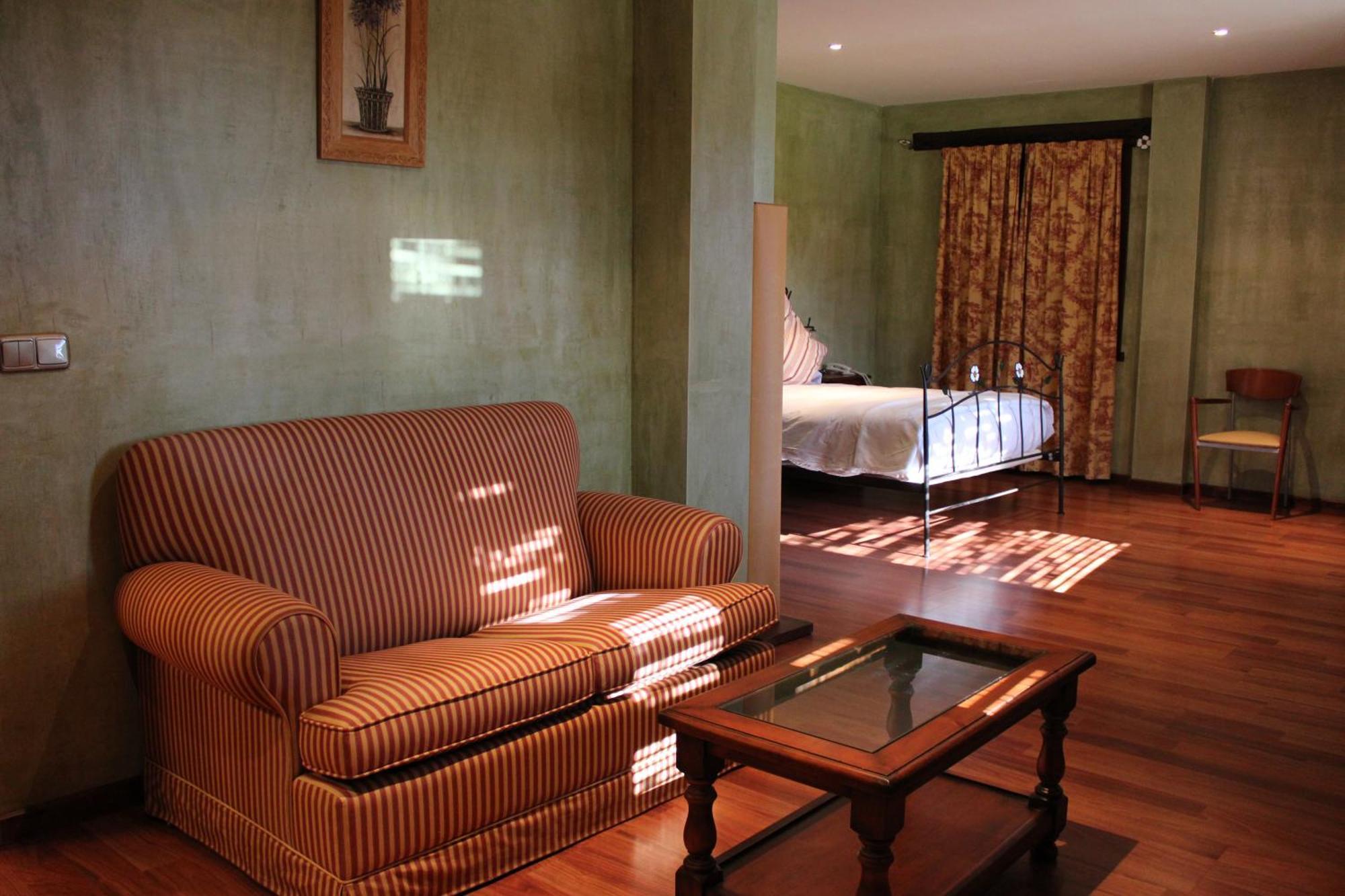 Hotel Rural Carlos I Garganta la Olla Luaran gambar