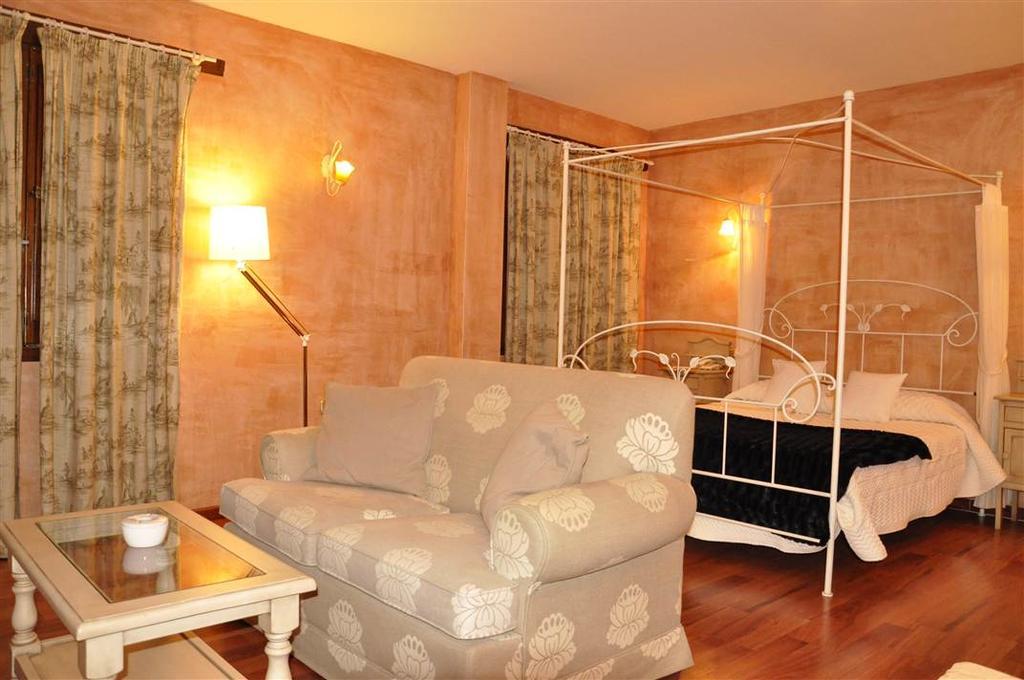 Hotel Rural Carlos I Garganta la Olla Luaran gambar